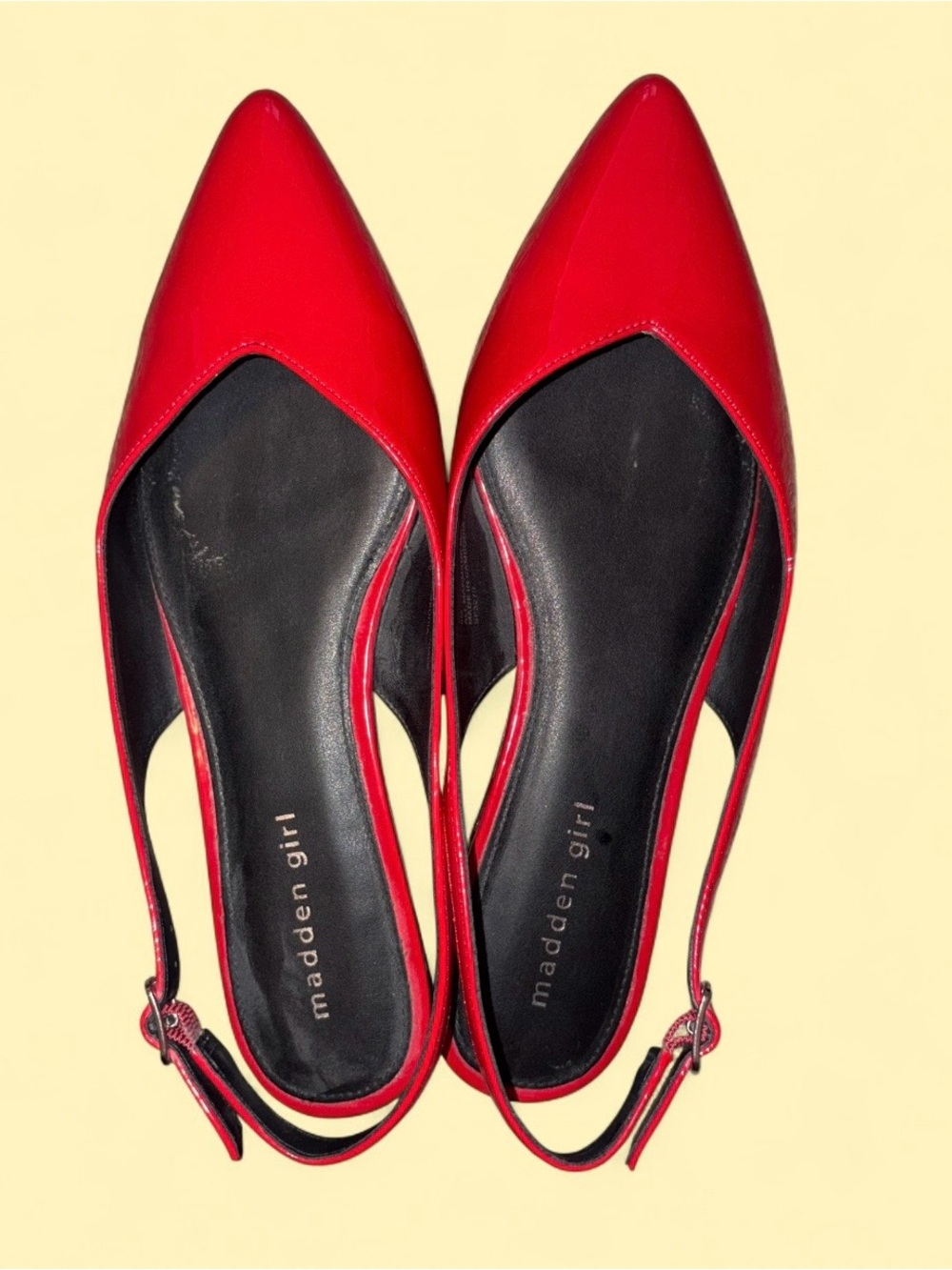 Madden Girl Cherry Red Patent Pointed Toe Slingback Flats • Size 8 ✨❤️ - Picture 3 of 6